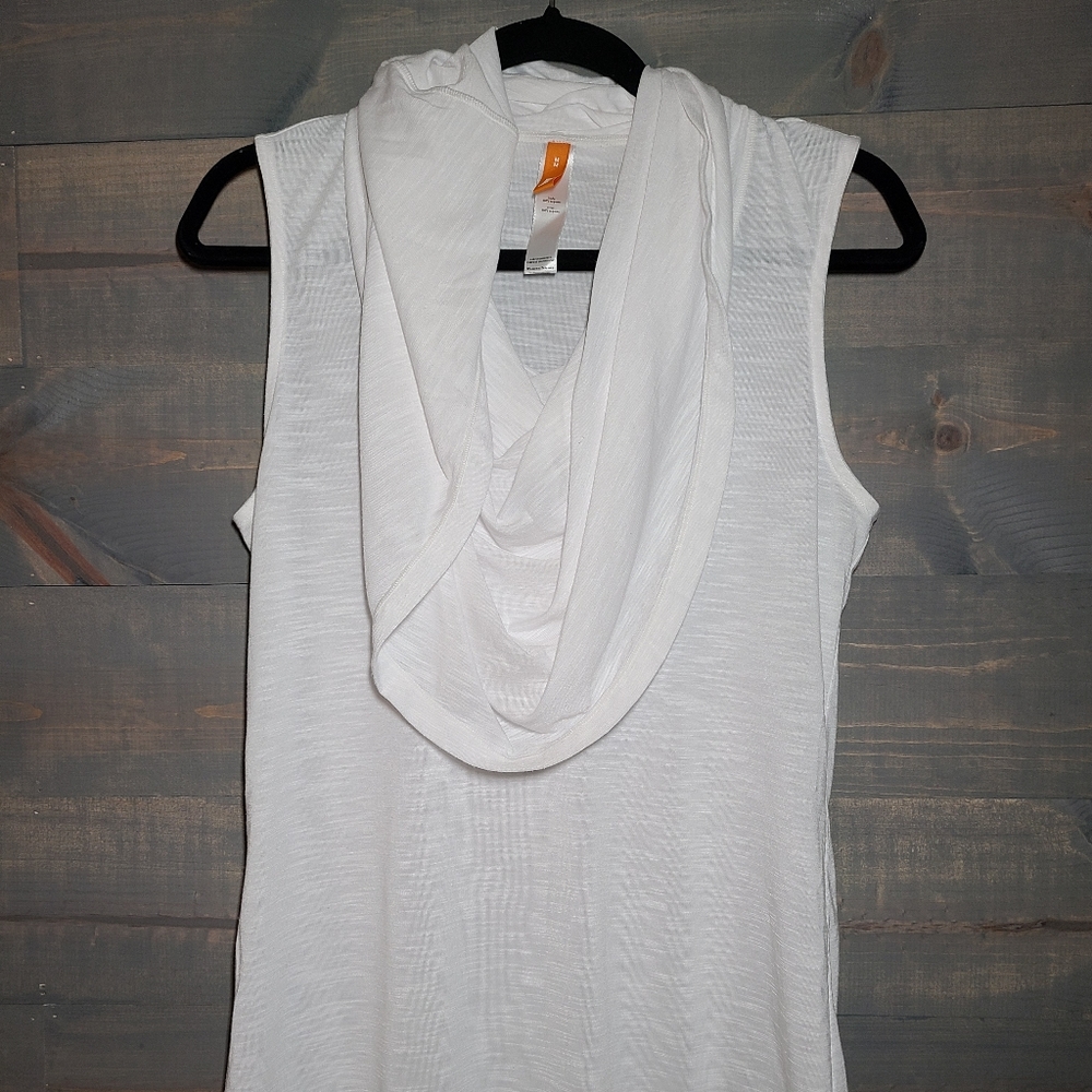 White sleeveless turtleneck top